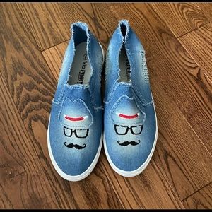 Via Pinky Canvas Slip On Shoes